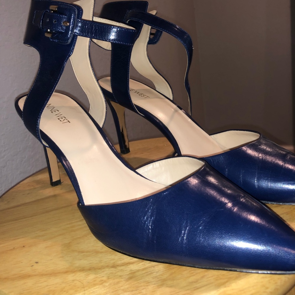 Navy Nine West pumps